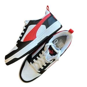 New Puma Rebound V6 Low Lace Up Sneakers Shoes Leather Sporty 392328-04 Size 7